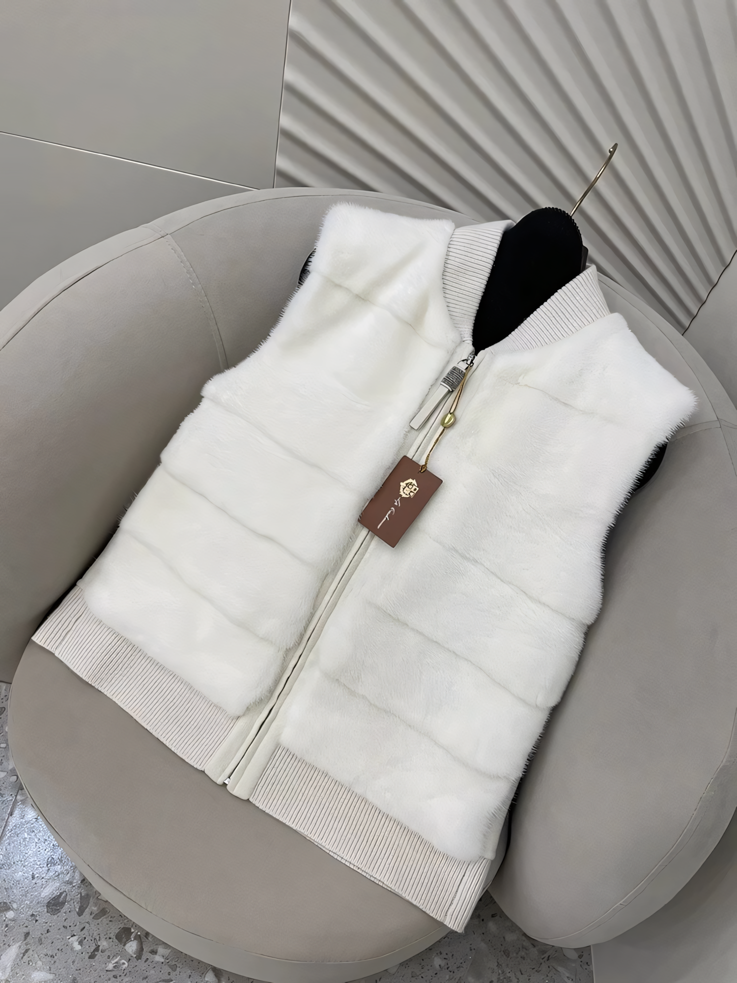 Mink cashmere vest