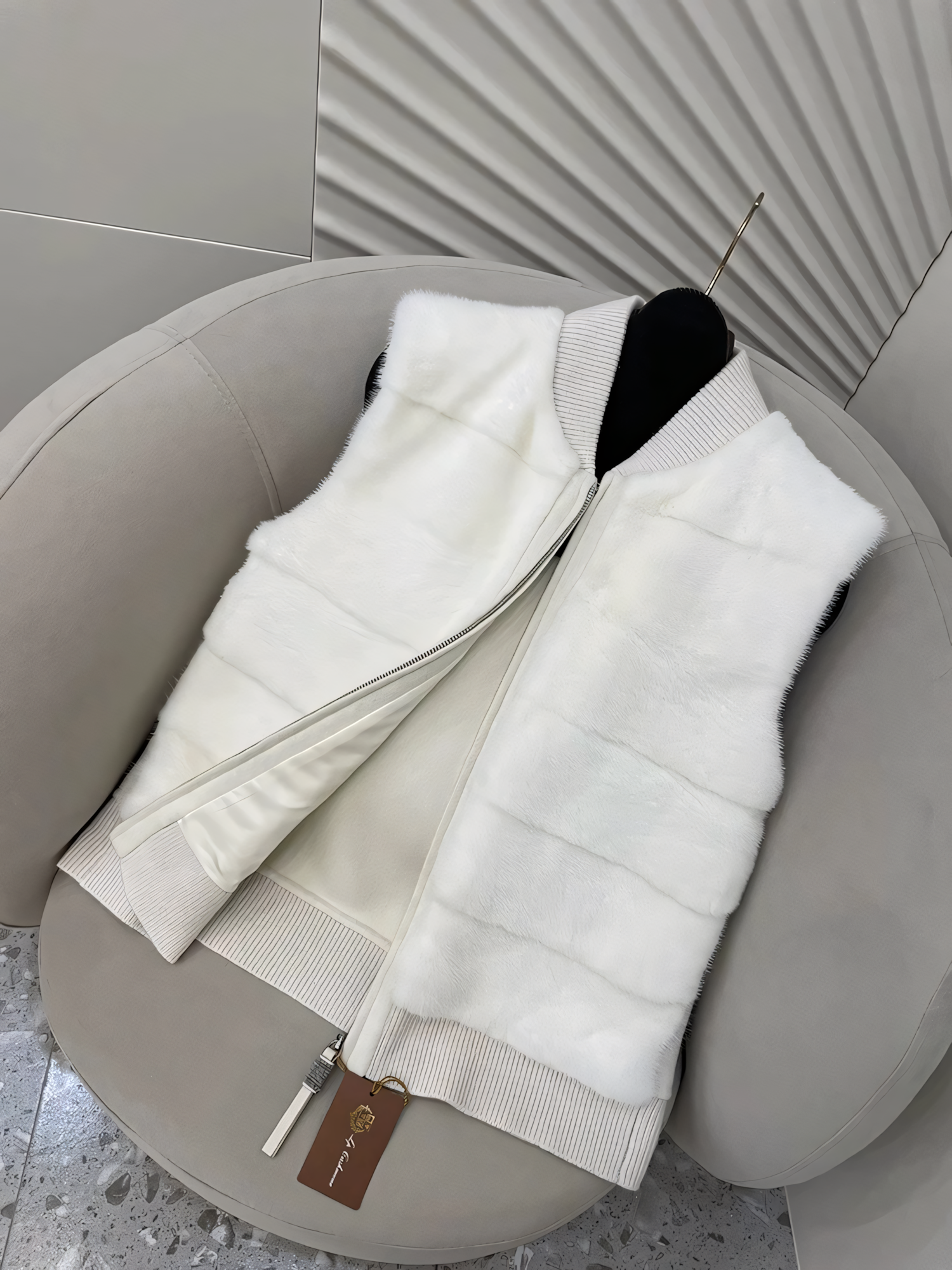 Mink cashmere vest