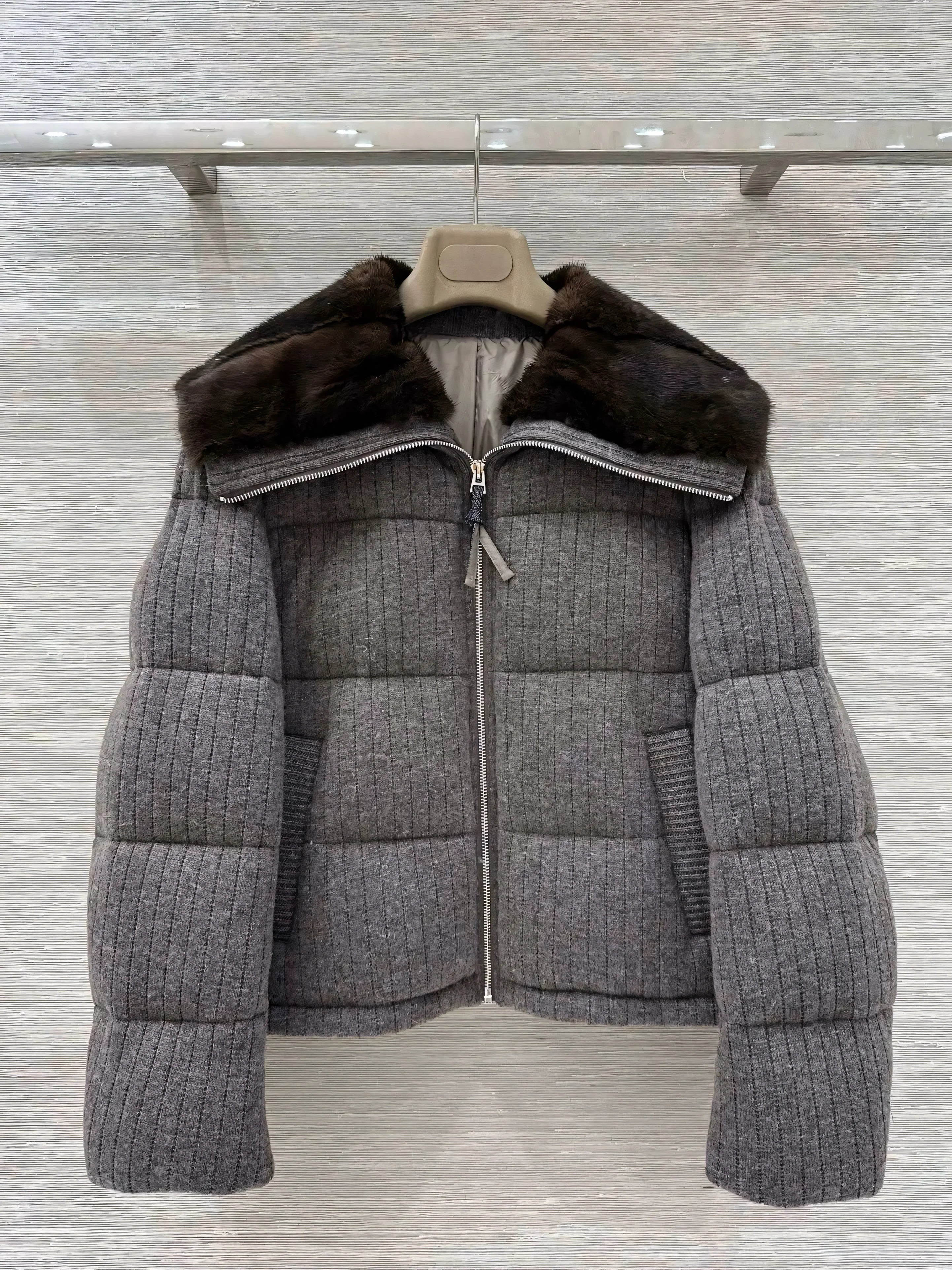 Mink fur collar and goose down short coat