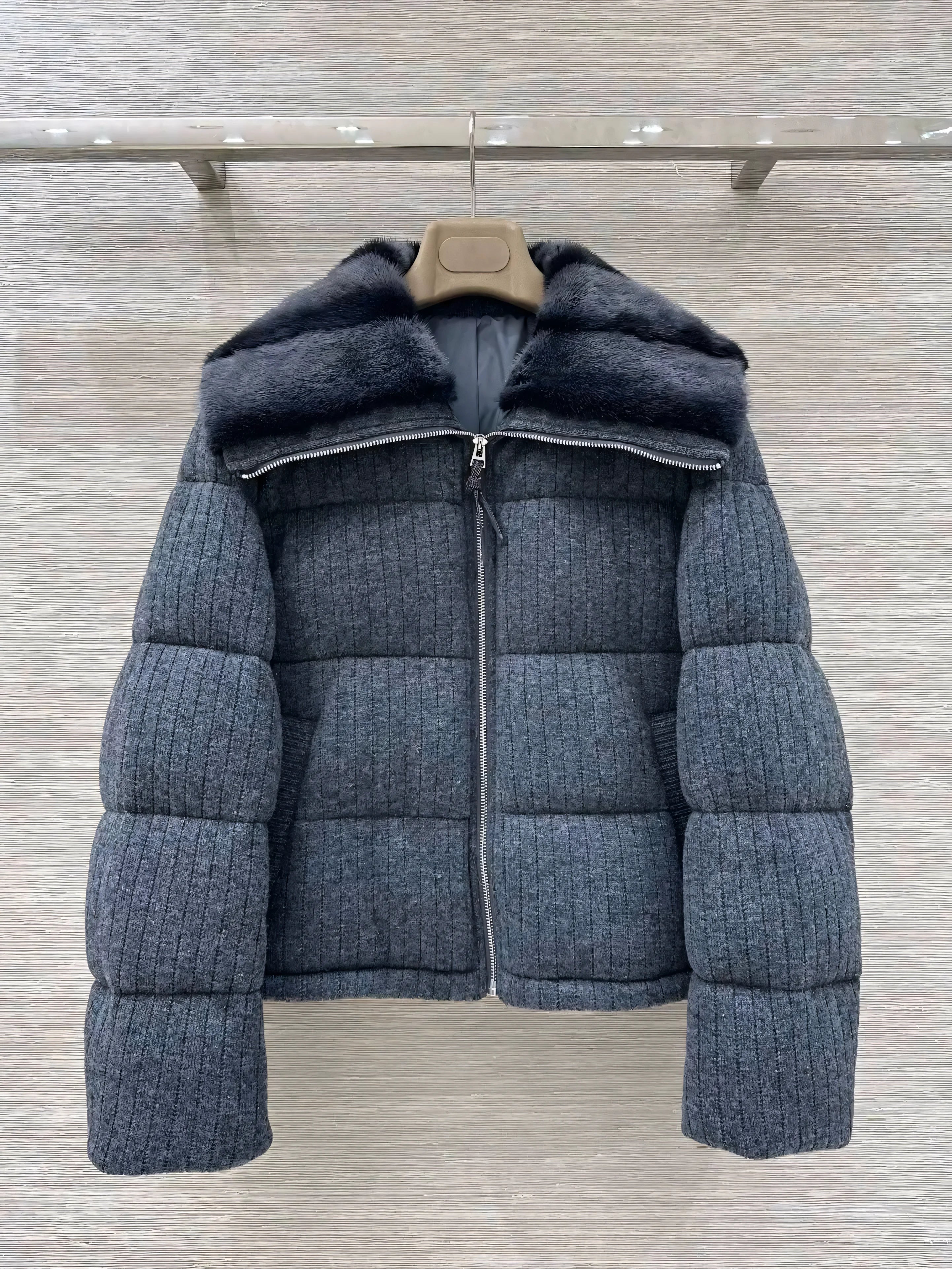 Mink fur collar and goose down short coat